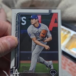 Topps Blue and White Dodgers Pitcher Card